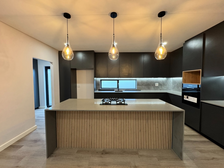 4 Bedroom Property for Sale in Sandown Western Cape